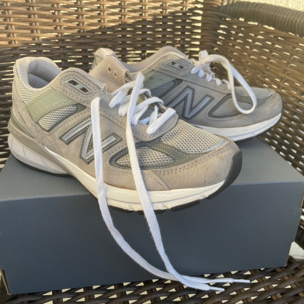 New Balance MADE in U.S.A. 990v5 Core Women